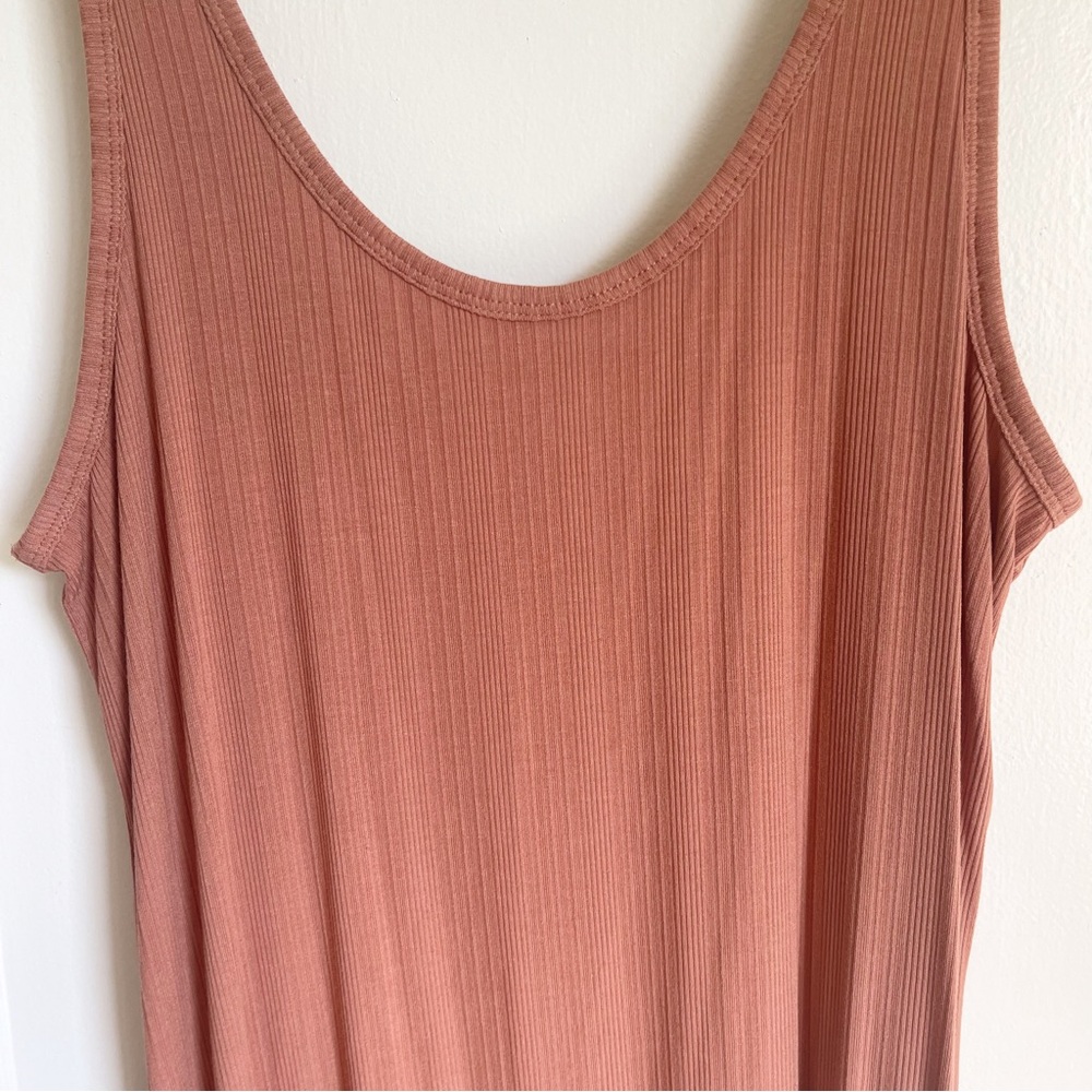 Old Navy Mauve Fitted Sleeveless Rib-Knit Midi Dress - Picture 4 of 9